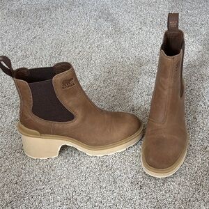 Sorel Brown Leather Chelsea Platform Heeled Boots